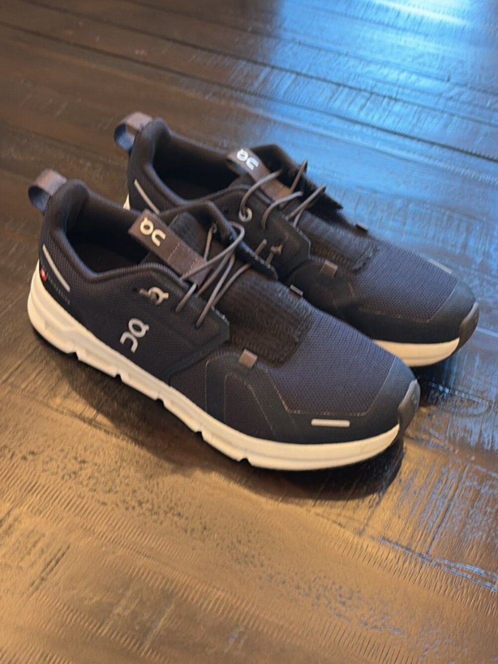 Kids black and navy OnCloud slip on sneakers